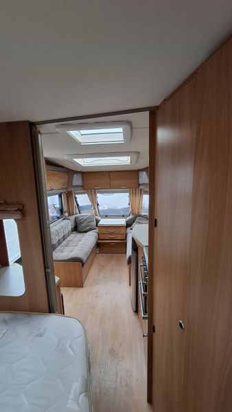 Swift Challenger fixed bed caravan 380271491