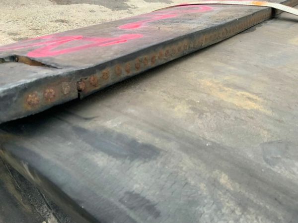 47" WIDE RUBBER MATTING....CUBICLE MATS....4725b. 380290340