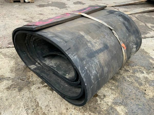 47" WIDE RUBBER MATTING....CUBICLE MATS....4725b. 380290341