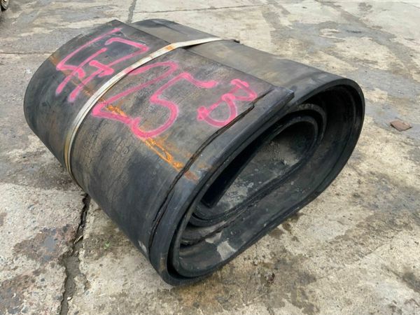 47" WIDE RUBBER MATTING....CUBICLE MATS....4725b. 380290344