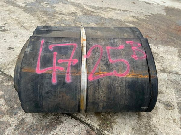 47" WIDE RUBBER MATTING....CUBICLE MATS....4725b. 380290345