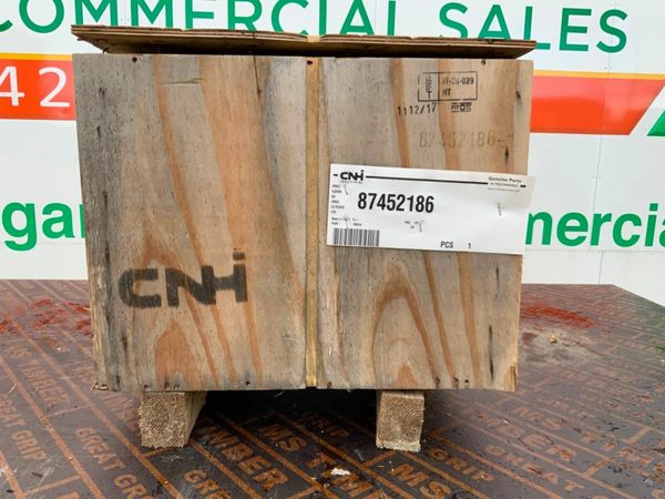 UNUSED D150C DOZER SPINDLE GEAR..87452186. 380297744