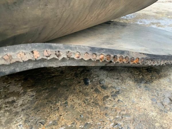 47" HEAVY GAUGE RUBBER MATTING...........4725. 380298191