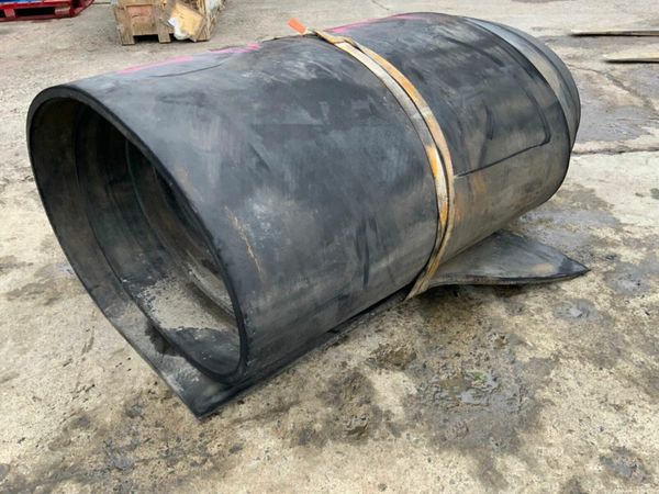 47" HEAVY GAUGE RUBBER MATTING...........4725. 380298192