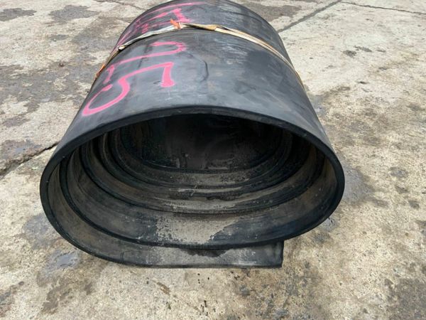 47" HEAVY GAUGE RUBBER MATTING...........4725. 380298193