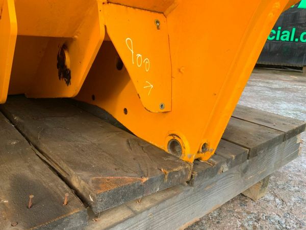 UNUSED 9 TON DUMPER SKIP...........302 380232511