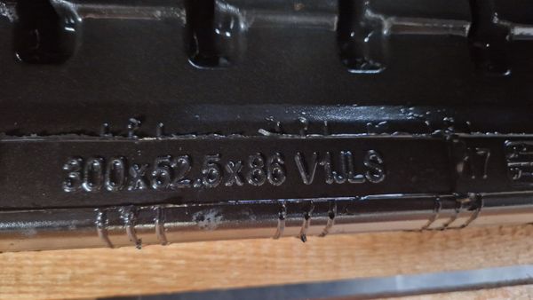 Rubber tracks 380340620