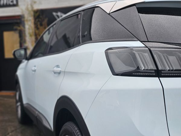 PEUGEOT 3008 COMMERCIAL // BIG SPEC // 09/26 380365999