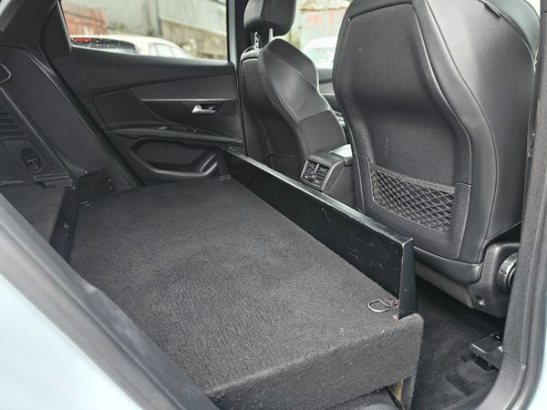 PEUGEOT 3008 COMMERCIAL // BIG SPEC // 09/26 380366010