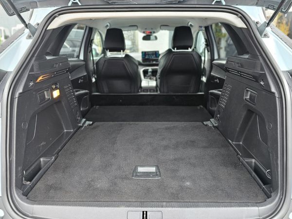 PEUGEOT 3008 COMMERCIAL // BIG SPEC // 09/26 380366018