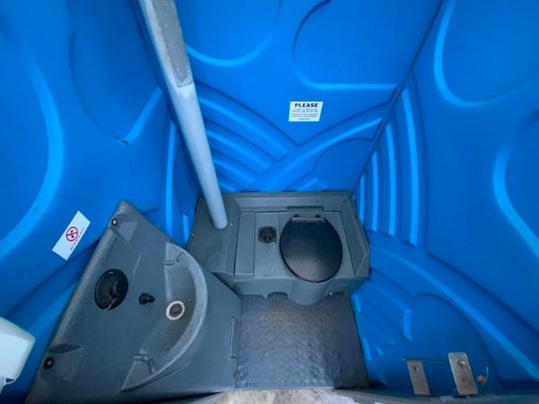 PORTABLE LOOS, BUILDERS SITE TOILETS.......5169. 380383952