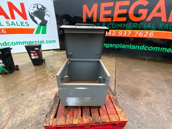 VAN VAULT / TOOL STORAGE LOCK BOX.........1148t. 380384048