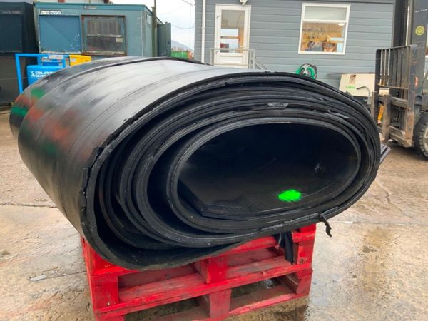 61" HEAVY GAUGE 25mm RUBBER MATTING.....6125. 380384025