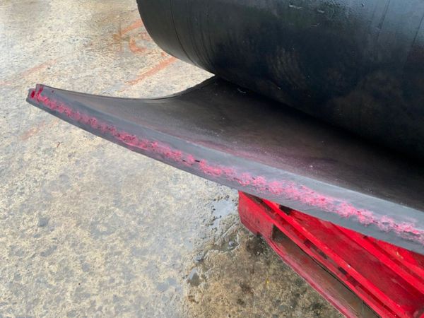 61" HEAVY GAUGE 25mm RUBBER MATTING.....6125. 380384030