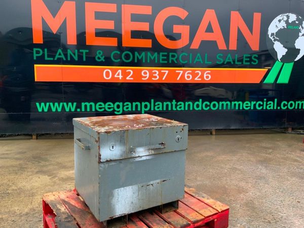 VAN VAULT / TOOL STORAGE LOCK BOX.........1148t. 380384035