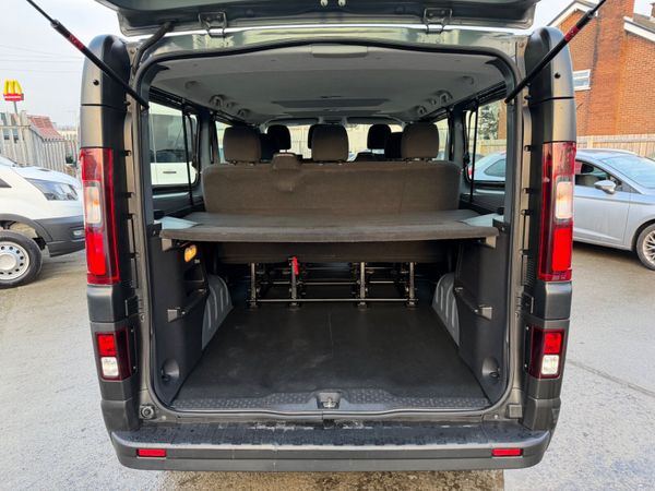 2023 RENAULT TRAFIC 9 SEATER 2.0 150BHP 380388952