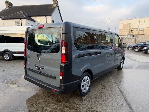 2023 RENAULT TRAFIC 9 SEATER 2.0 150BHP 380388928