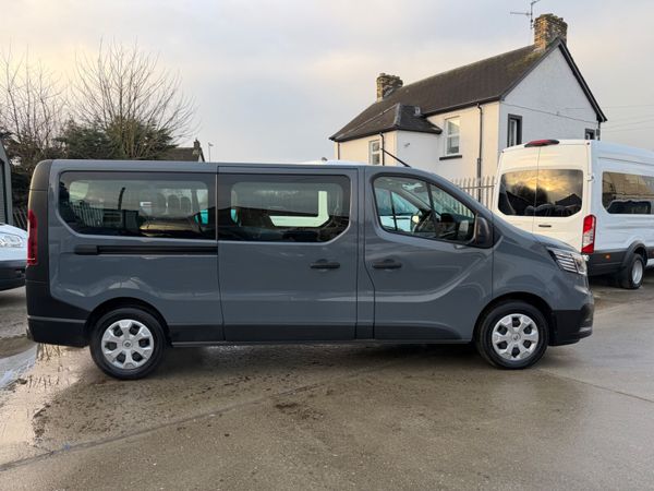 2023 RENAULT TRAFIC 9 SEATER 2.0 150BHP 380388932
