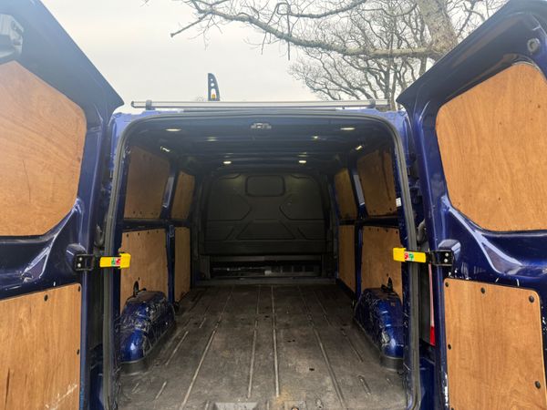 Ford Transit Custom 2017 LOW MILEAGE 380393109