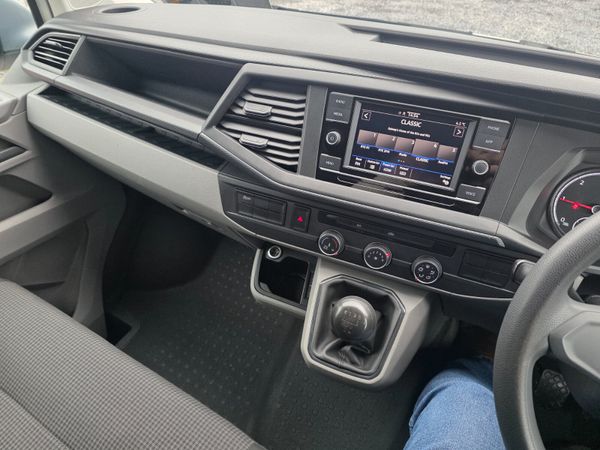 Volkswagen Transporter 2021 380305712