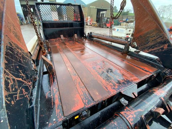 HYVA NG 2012 XL CHAINLIFT SKIP GEAR........147v. 380449141