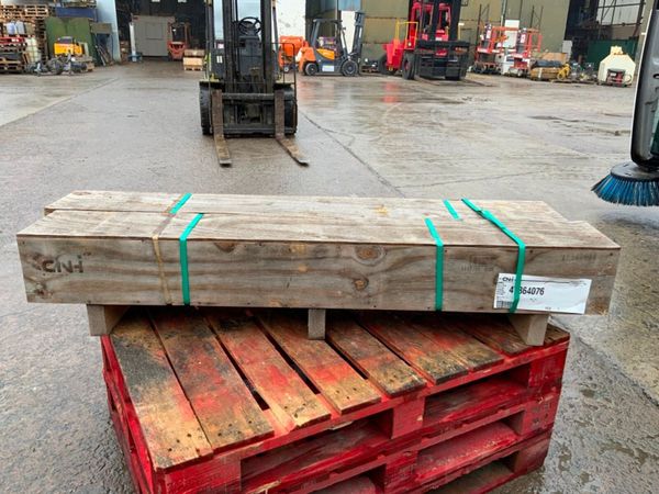 NEW HOLLAND WE210 CYLINDER ROD.....47364076. 380449109