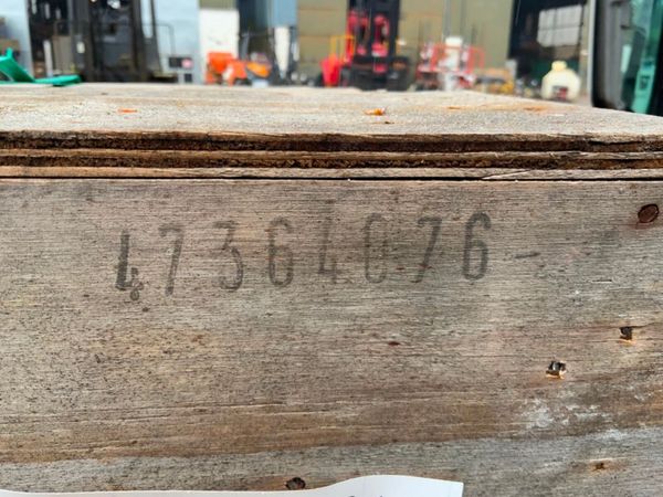 NEW HOLLAND WE210 CYLINDER ROD.....47364076. 380449110