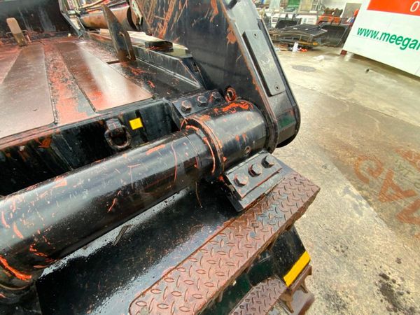 HYVA NG 2012 XL CHAINLIFT SKIP GEAR........147v. 380449129