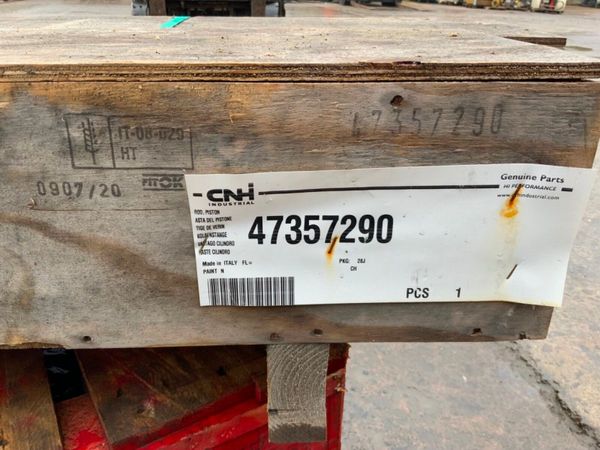 NEW HOLLAND WE210  CYLINDER ROD.....47357290. 380449540