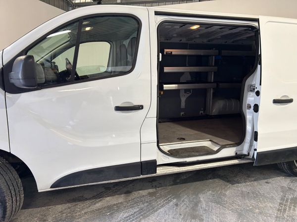 Opel Vivaro 2019 380485226