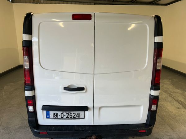 Opel Vivaro 2019 380485229