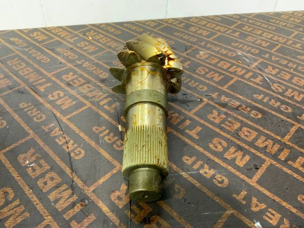 UNUSED CASE LOADER PINION GEAR......47870196. 380401956
