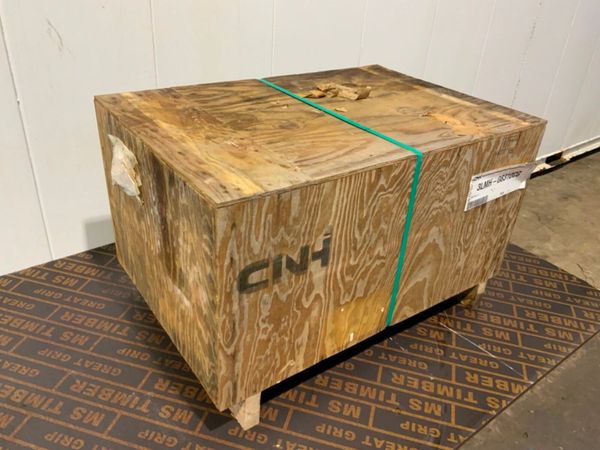 UNUSED CASE Cx37c HYDRAULIC / FUEL TANK. 380419487