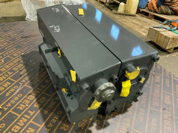 UNUSED CASE Cx37c HYDRAULIC / FUEL TANK. 380419496