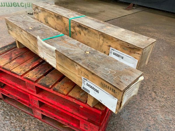 NEW HOLLAND WE150 CHROME ROD.......84568996. 380419416