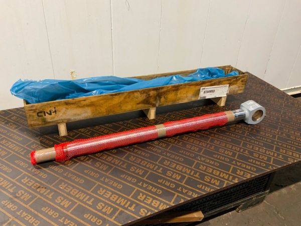 UNUSED NEW HOLLAND CHROME ROD.....87349053 380419517