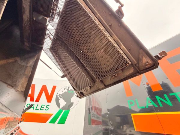 2019 JOHNSTON CITY ROAD SWEEPER...2,500 hours 380428376