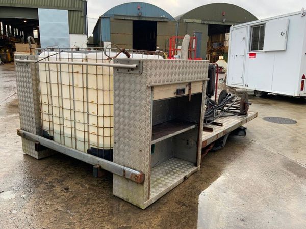 SKID MOUNTED DIESEL POWER WASHER & TANK. 380580253