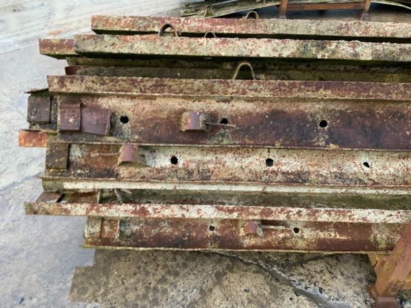 3.0mts CONCRETE FORMWORK SCREEDS.......123s 380580455