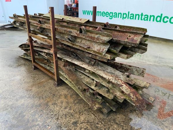 3.0mts CONCRETE FORMWORK SCREEDS.......123s 380580470