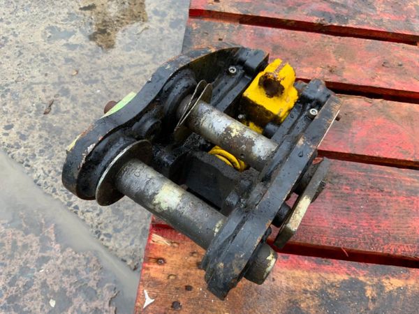MINI DIGGER RHINOX QUICK HITCH....30mm......678 380507392