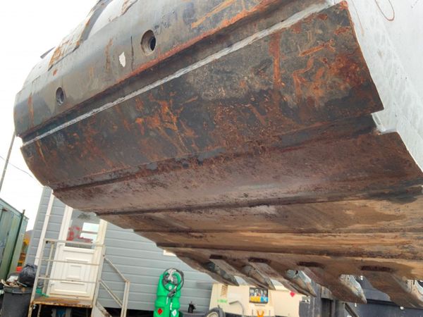 UNUSED 48" HYUNDAI BUCKET....70mm..........266pf. 380507313