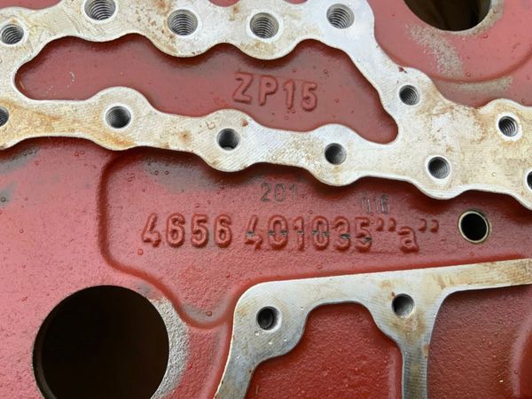 UNUSED CASE 521 / 621 LOADER TRANSMISSION. 380537844