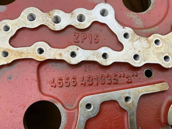 UNUSED CASE 521 / 621 LOADER TRANSMISSION. 380537847