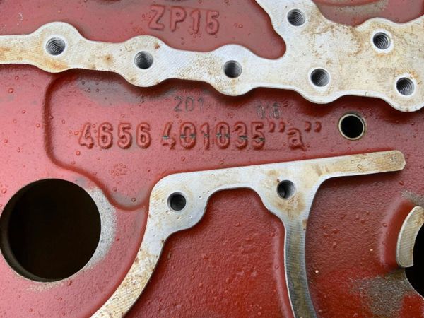 UNUSED CASE 521 / 621 LOADER TRANSMISSION. 380537851