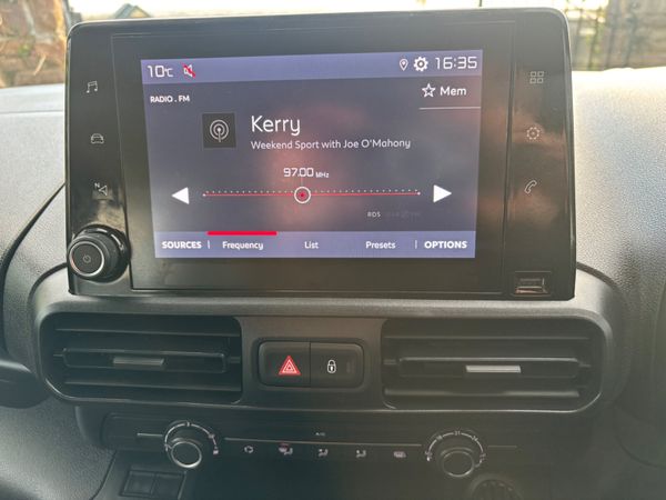 Fiat Doblo Tecnico Plus with only 49700 kms as new 380675501