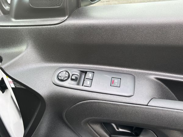 Fiat Doblo Tecnico Plus with only 49700 kms as new 380675505