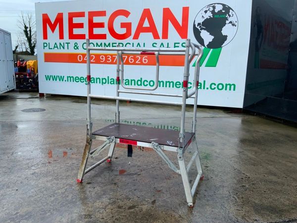 POP UP ALUMINIUM PODIUM PLATFORM........ 380702543