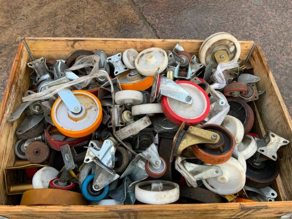 ASSORTED CASTORS WHEELS. 380702524