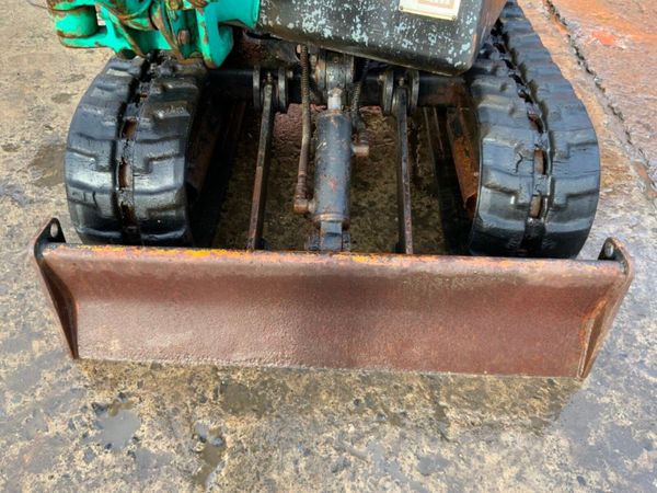 KOMATSU PC 03 -1 MICRO MINI DIGGER..........1921. 380709006